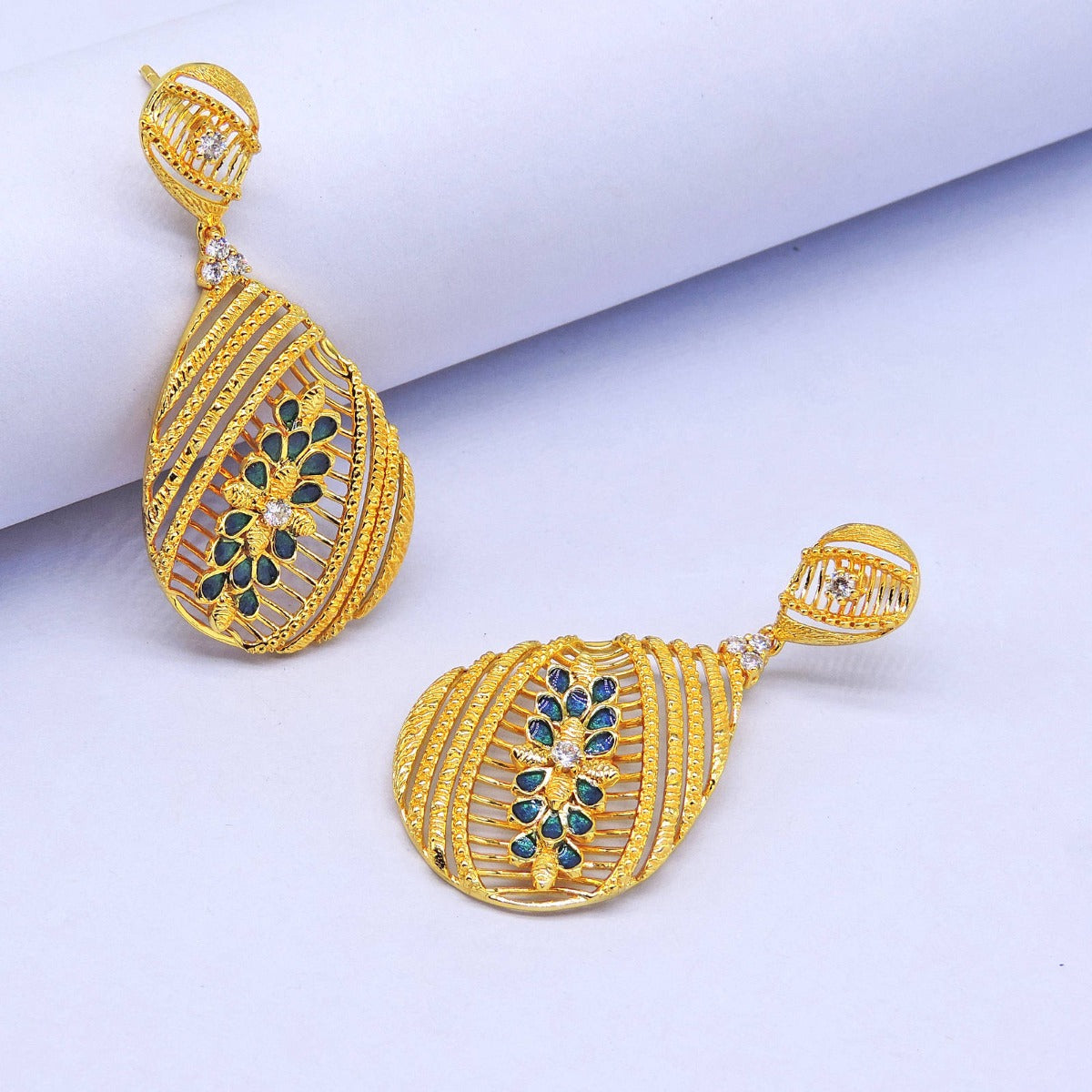 Olivia Clover Drop Earrings