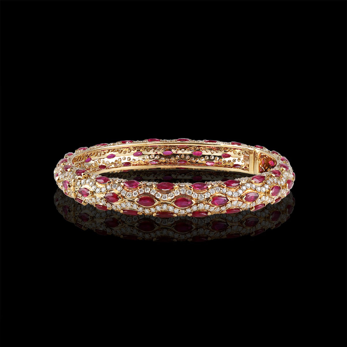 Unbarred Freedom Diamond Bangle