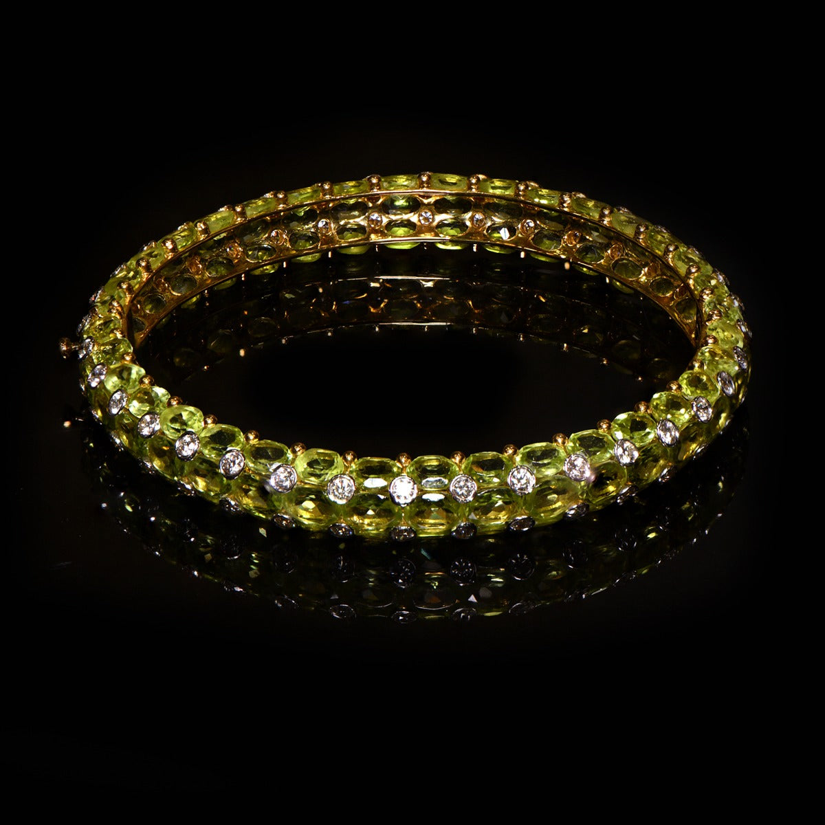 Minimal Diamond Bangle