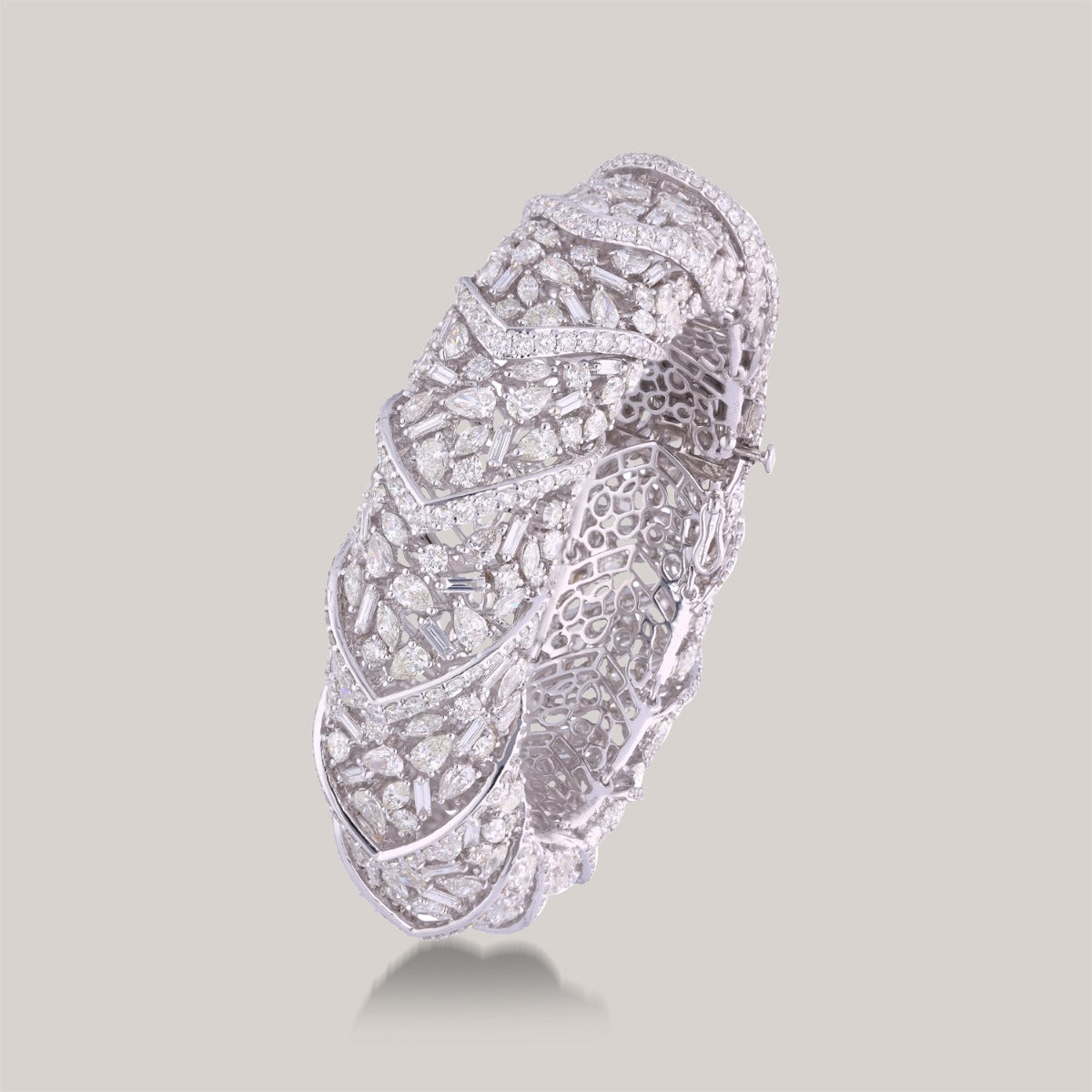 Curvy Leaf Diamond Bangle