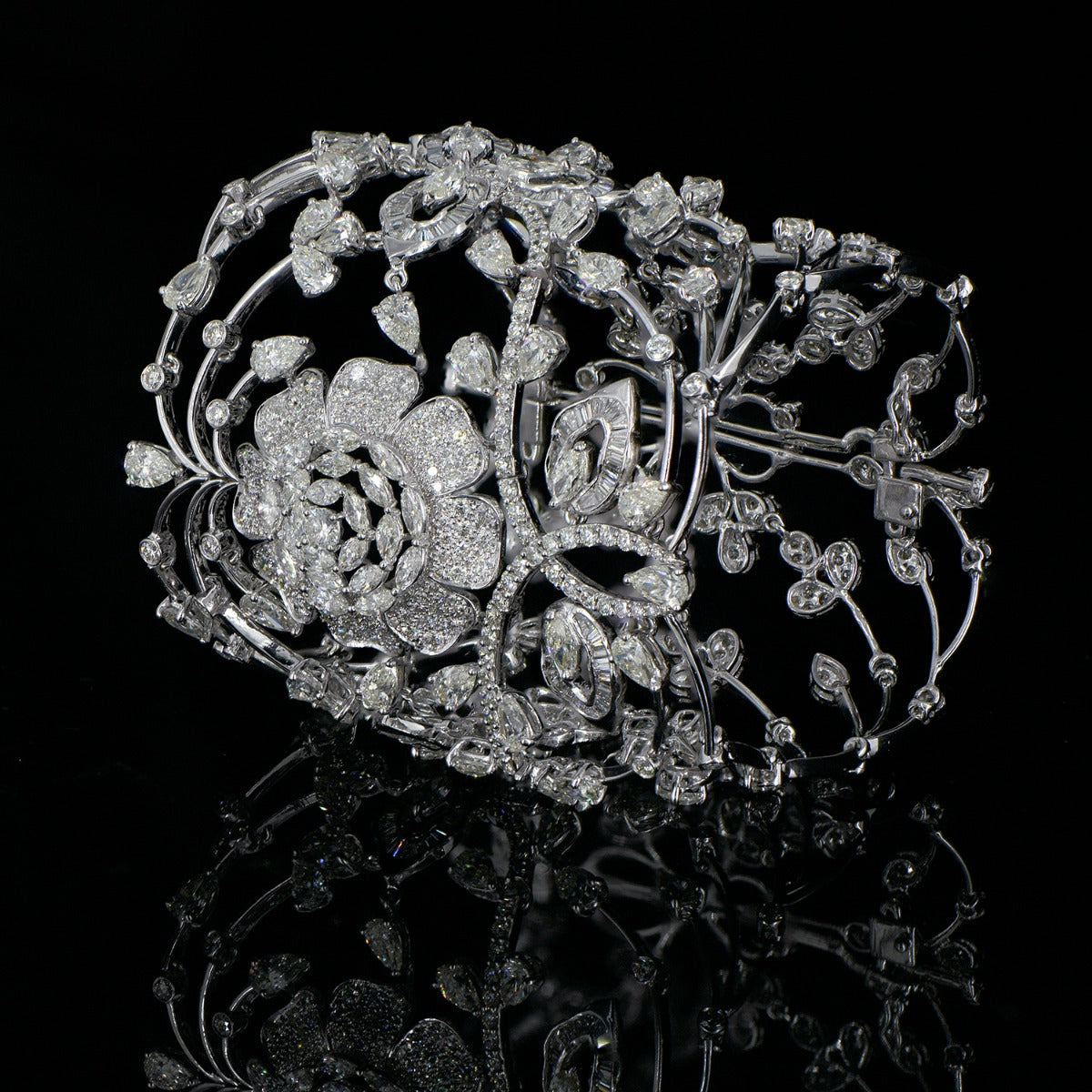 Leafy Floral Diamond Cuff