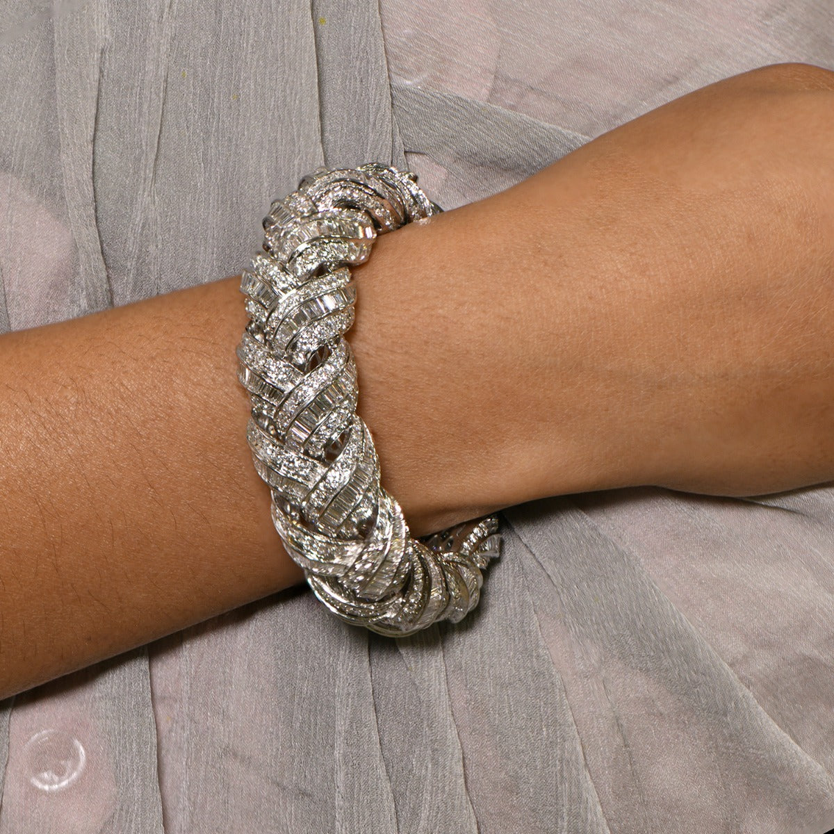 Knotted Boat Chunky Diamond Bangle