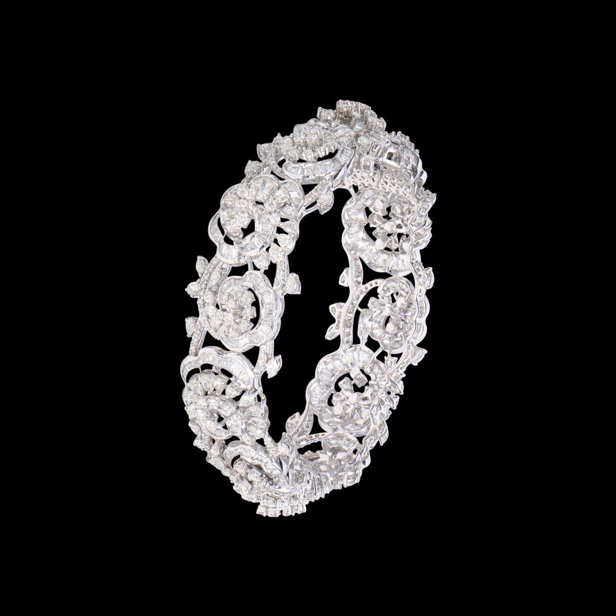 Janeva Swirl Diamond Bangle