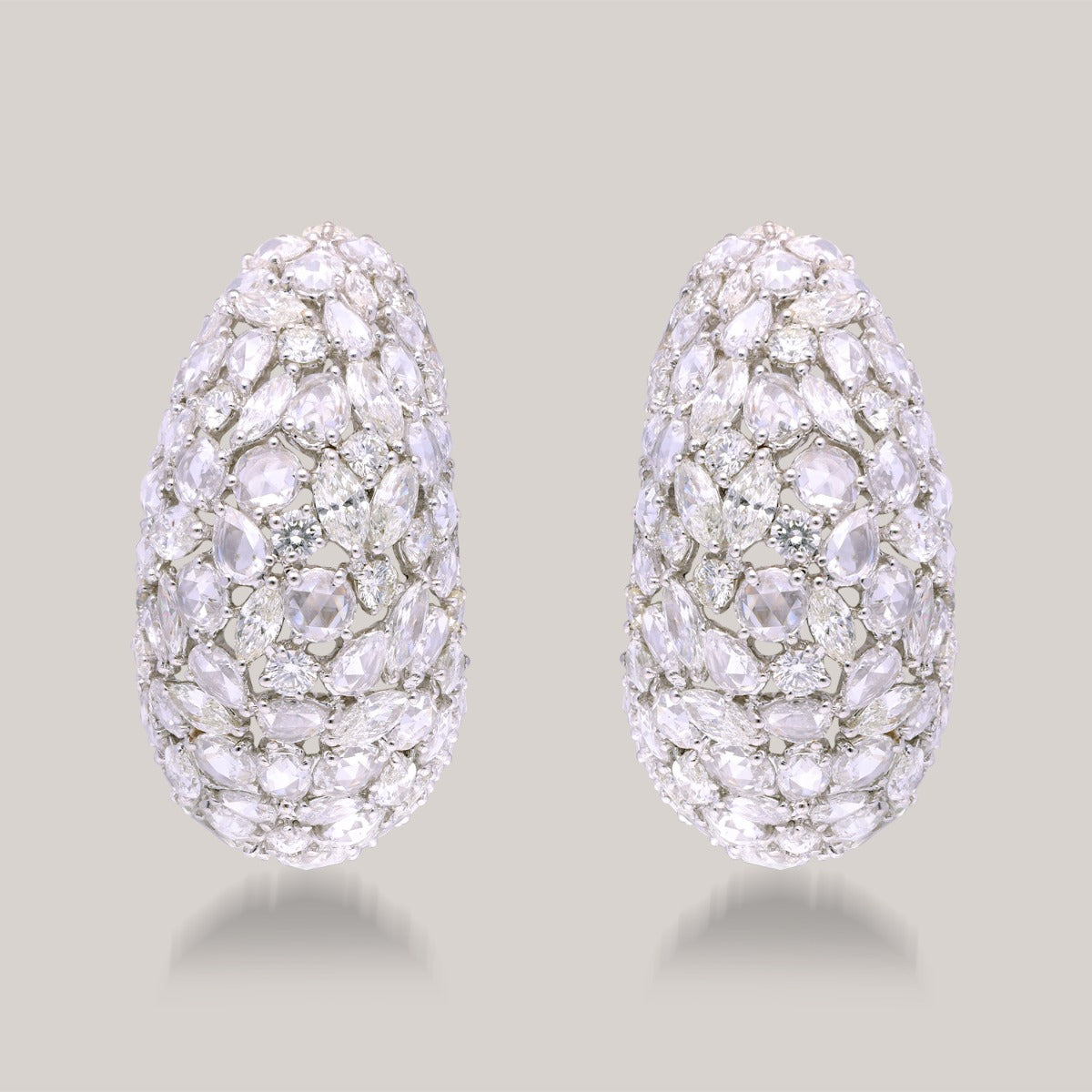 Voguish White Huggies