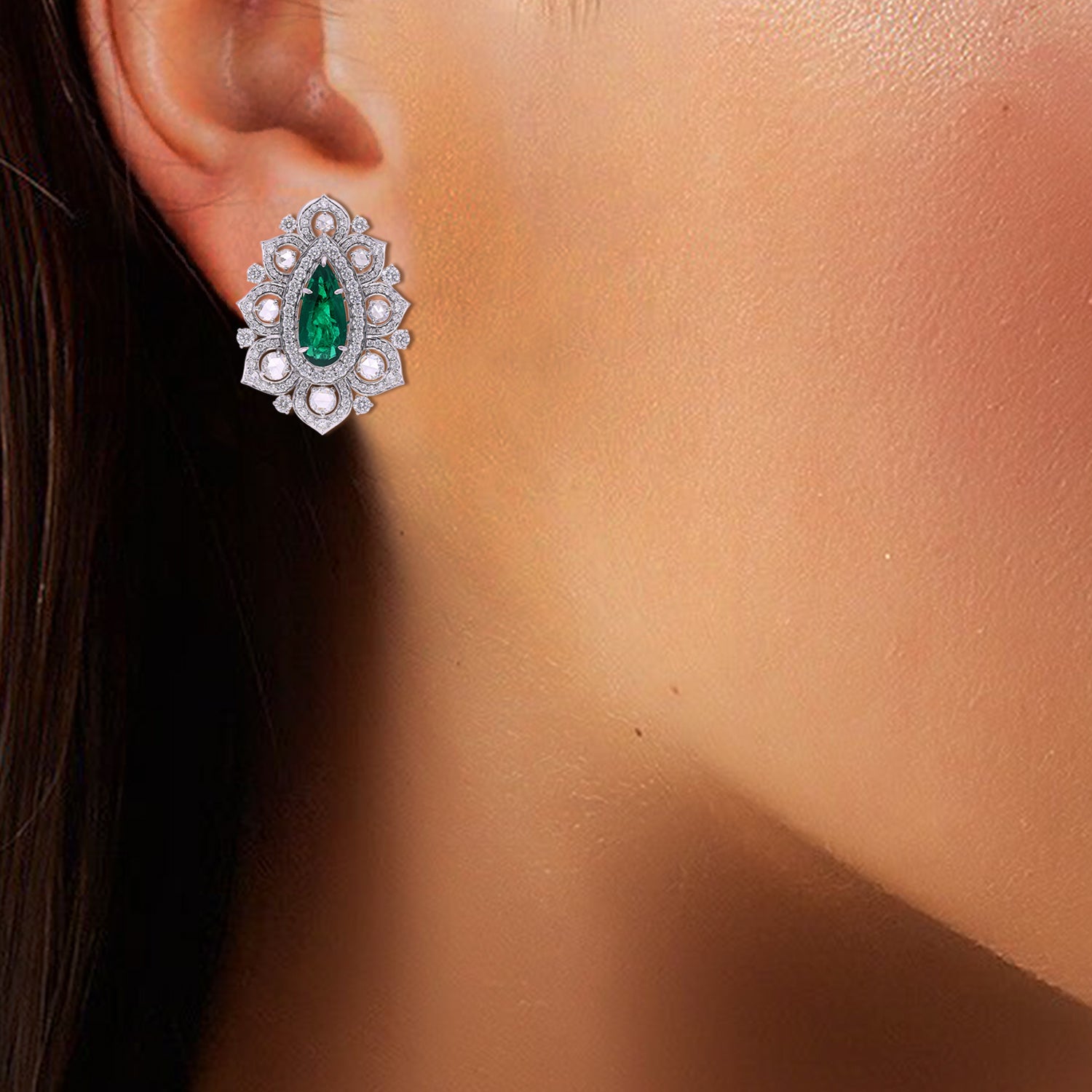 Aria Emerald Diamond Earrings