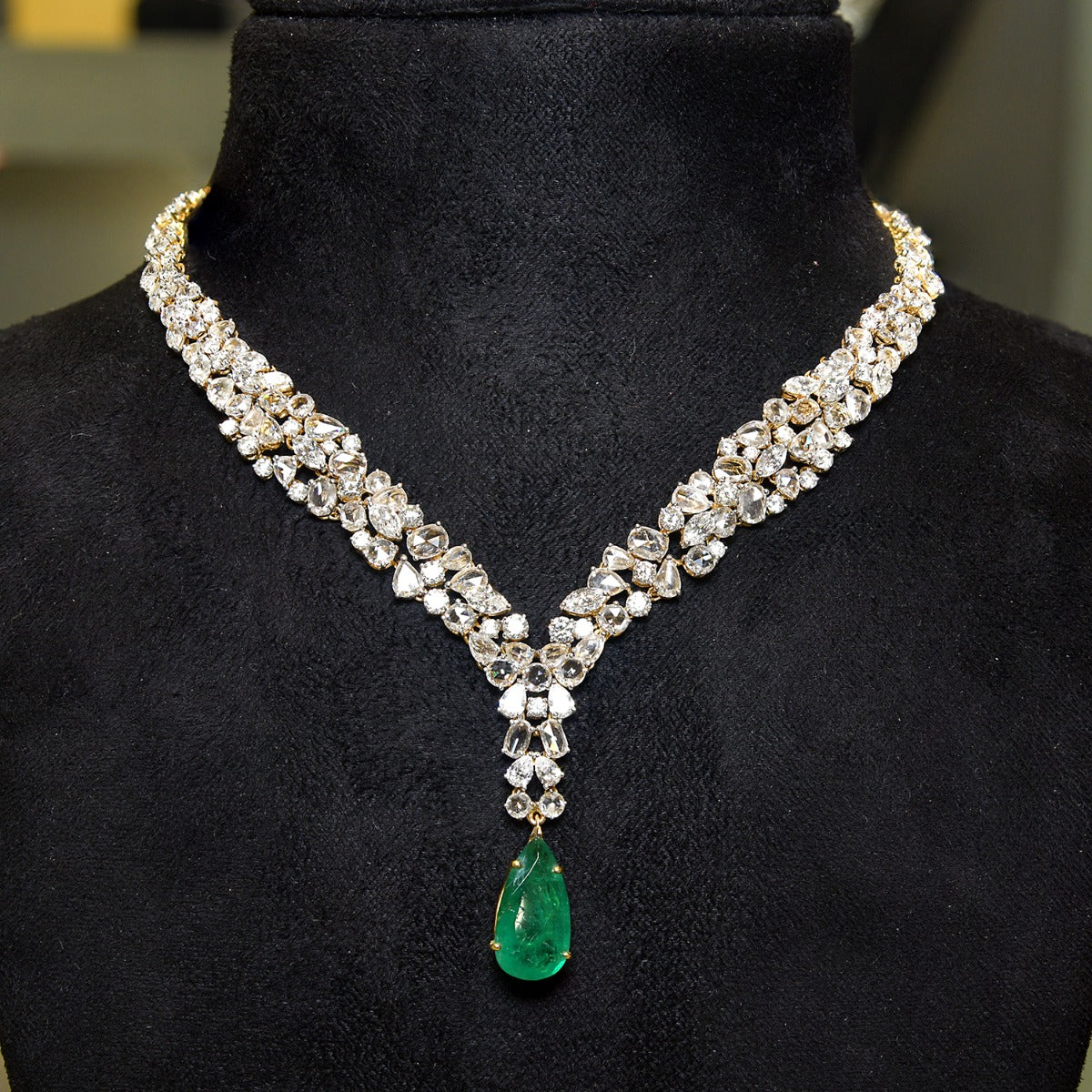 Green Goblin Diamond Necklace Set
