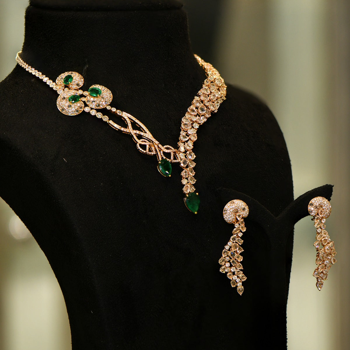 Jumboree Elegant Diamond Necklace Set