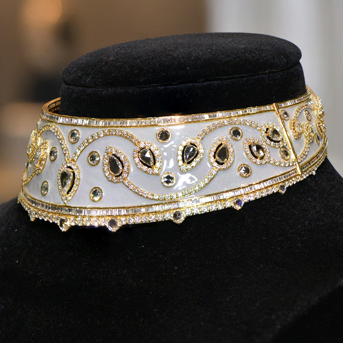 Strings Attached Choker Set