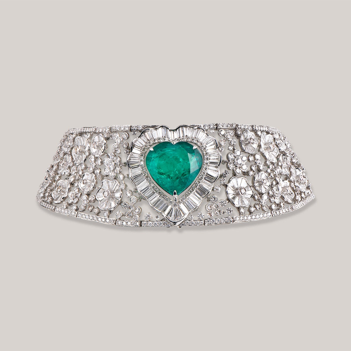 Stealing Hearts Emerald Diamond Choker