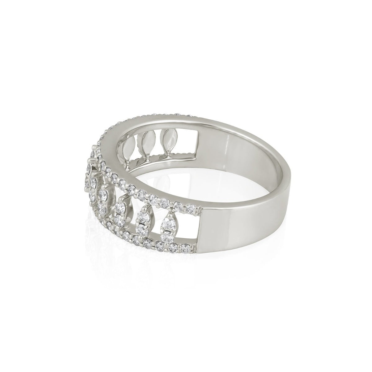 Diamond Pillared Ring