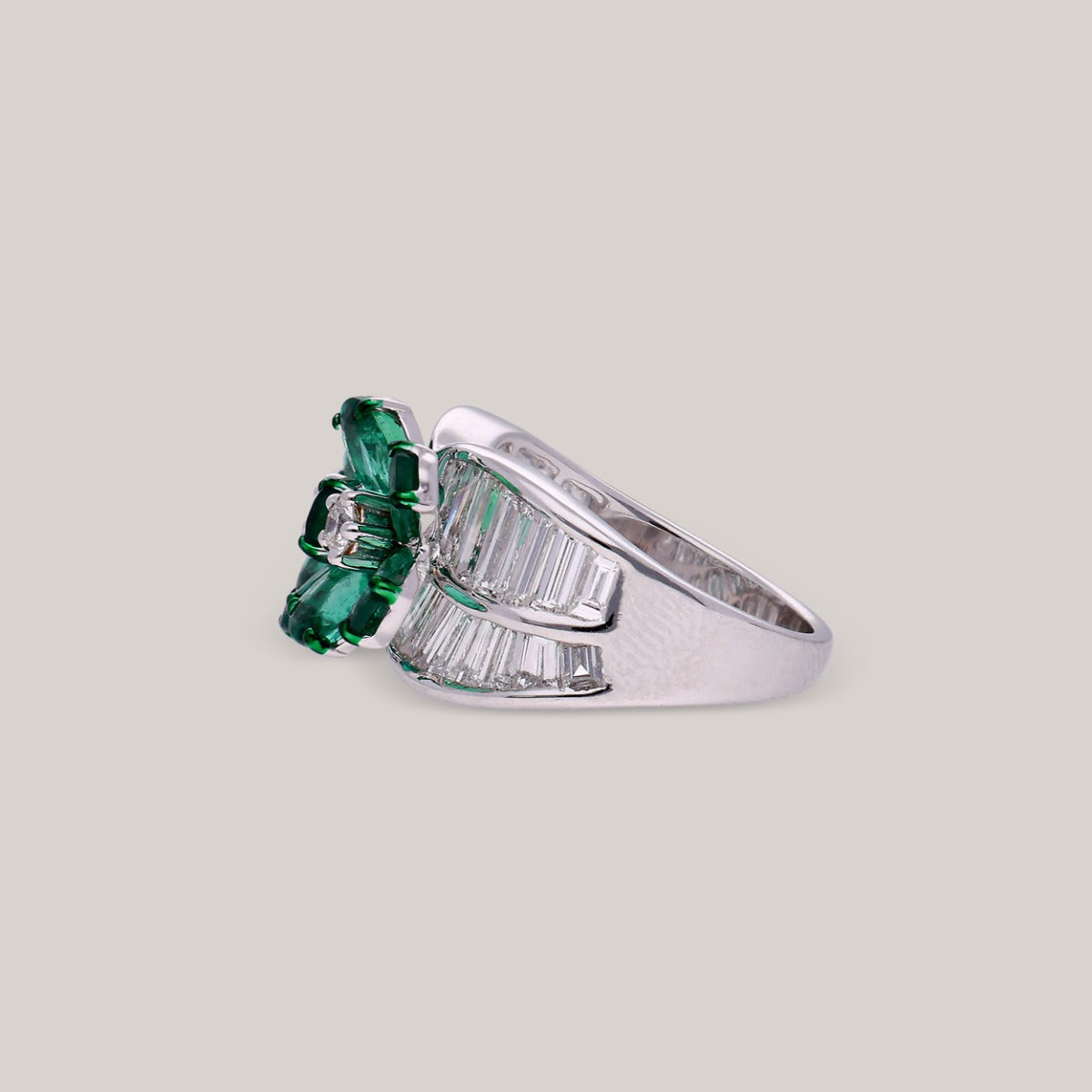Jardin Duo Emerald Diamond Ring