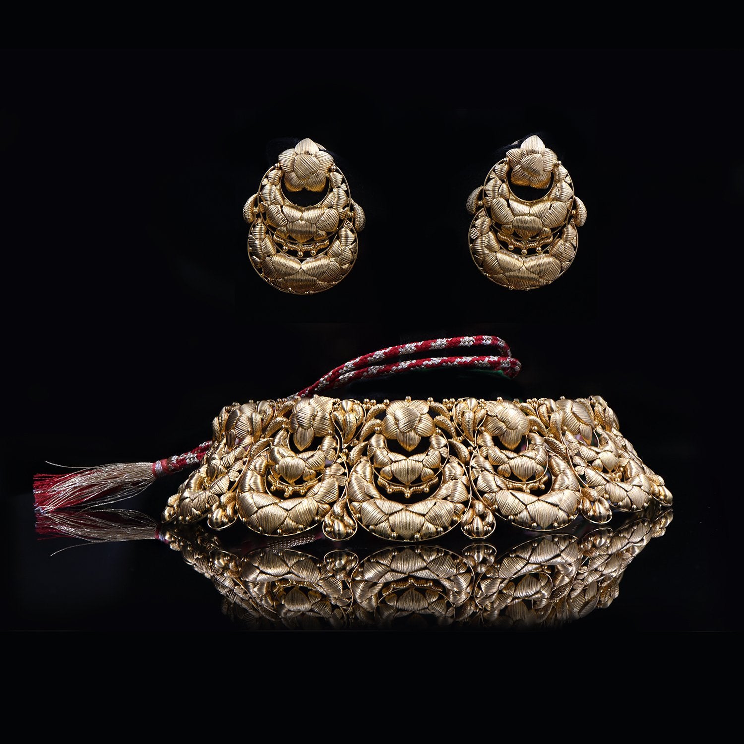 Modernity Exceptional Choker Set