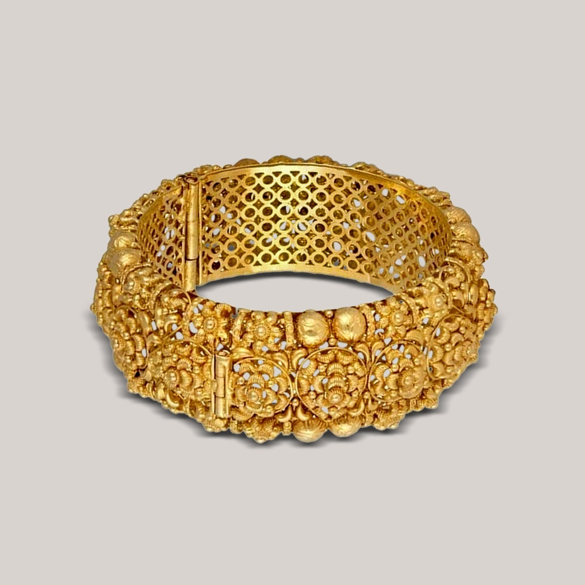 Reticulation Gold Bangle