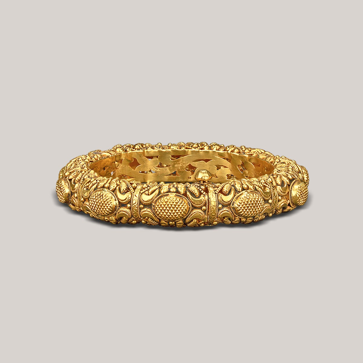 Oval Optimus Gold Bangle