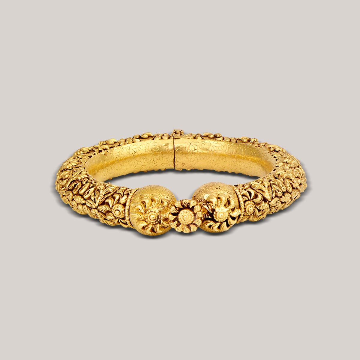 Flowery Mesh Gold Bangle