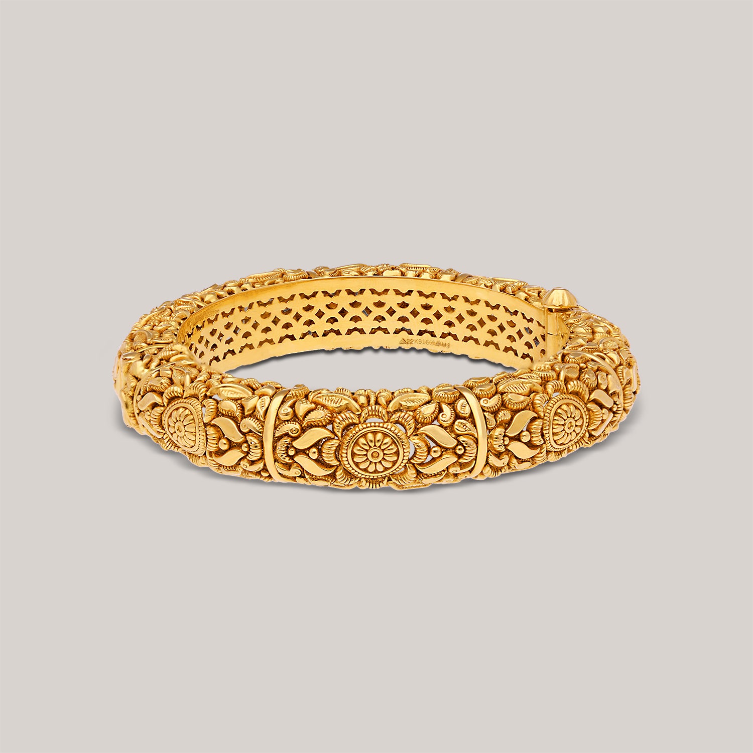 Zinnia Traditional Gold Bangle