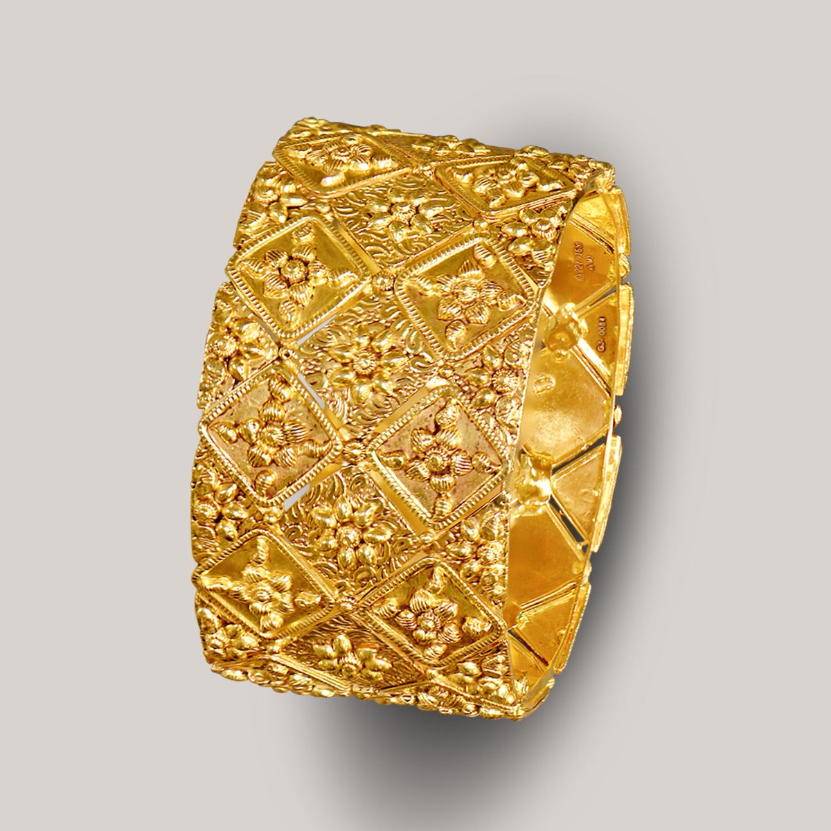 Box Floral Openable Gold Bangle