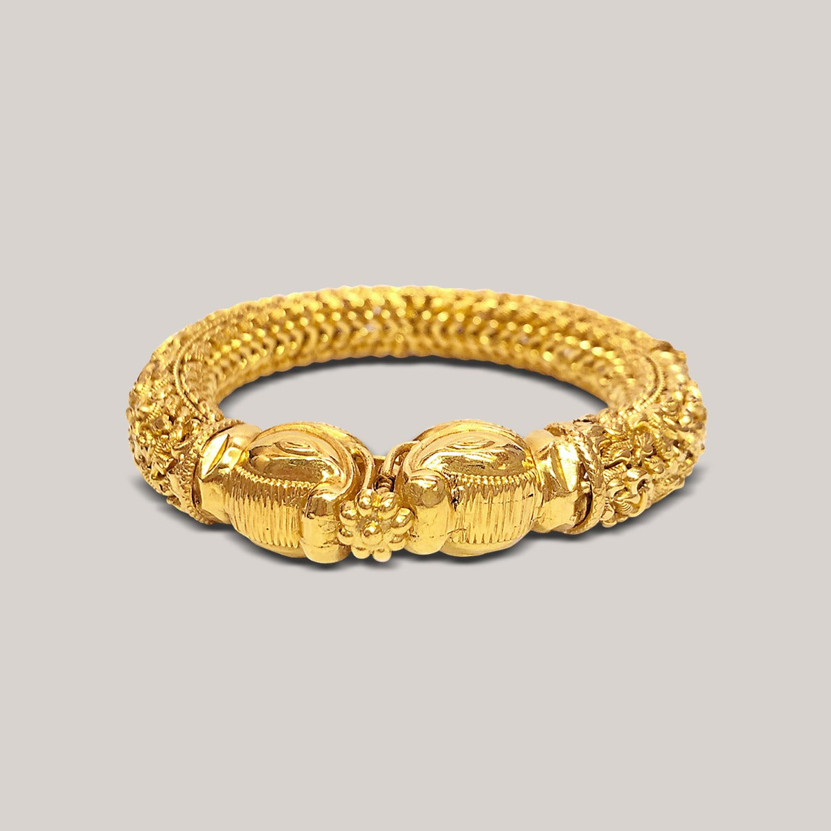 Modish Lattice Gold Bangle