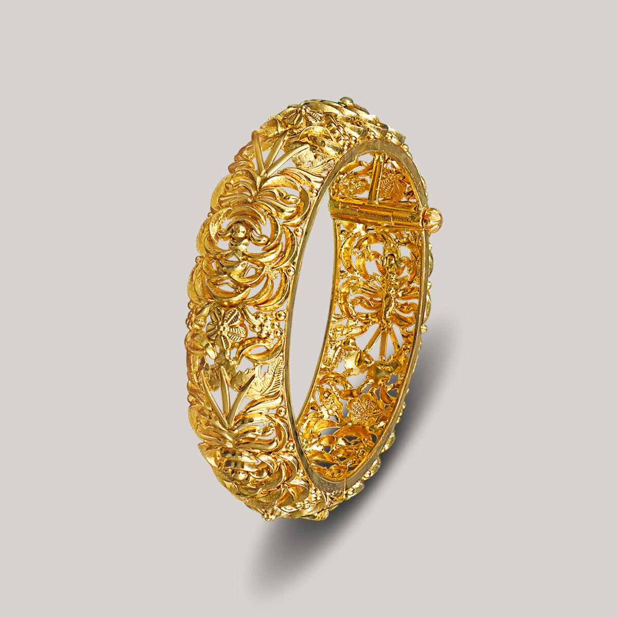 Elegance Gold Bangle