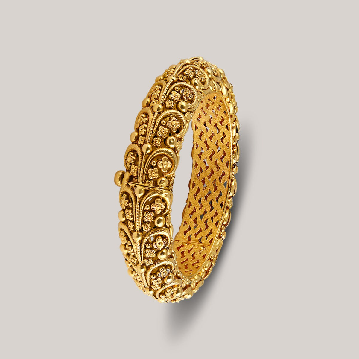 Daisy Dappers Gold Bangle