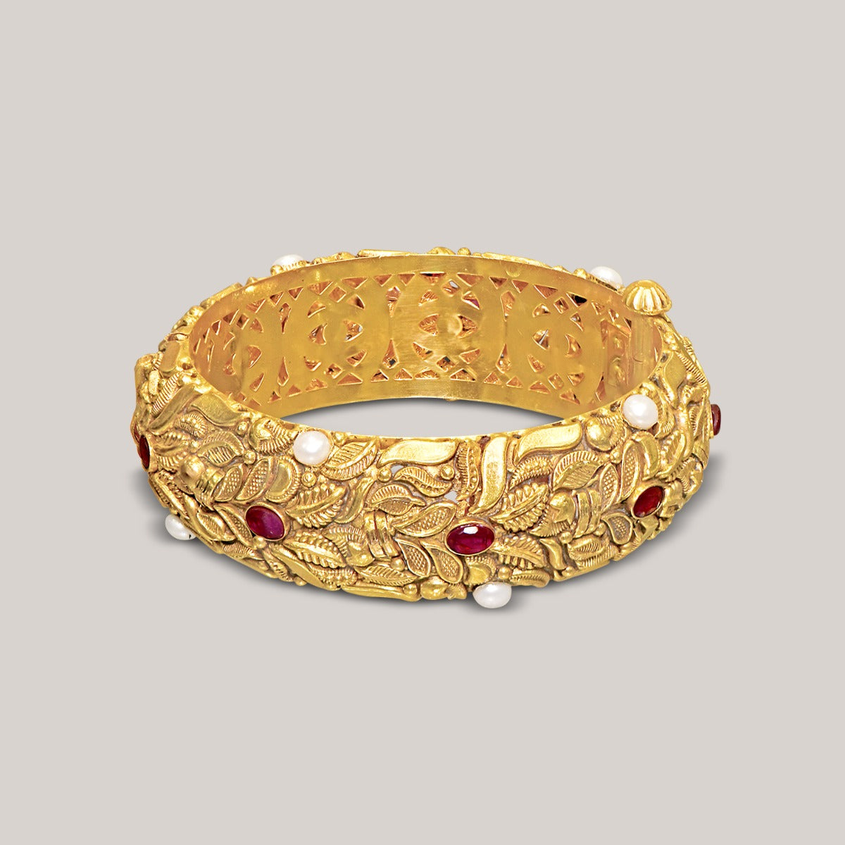 Stocky Feathered Gold Bangle