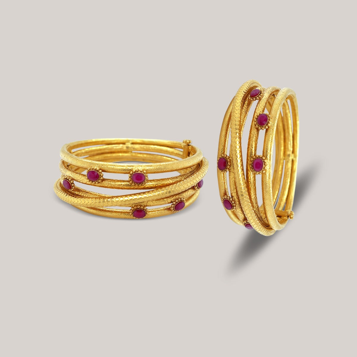 Nefret Gold Bangle Set