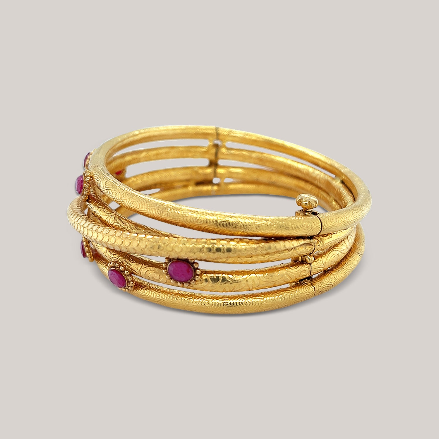 Nefret Gold Bangle Set
