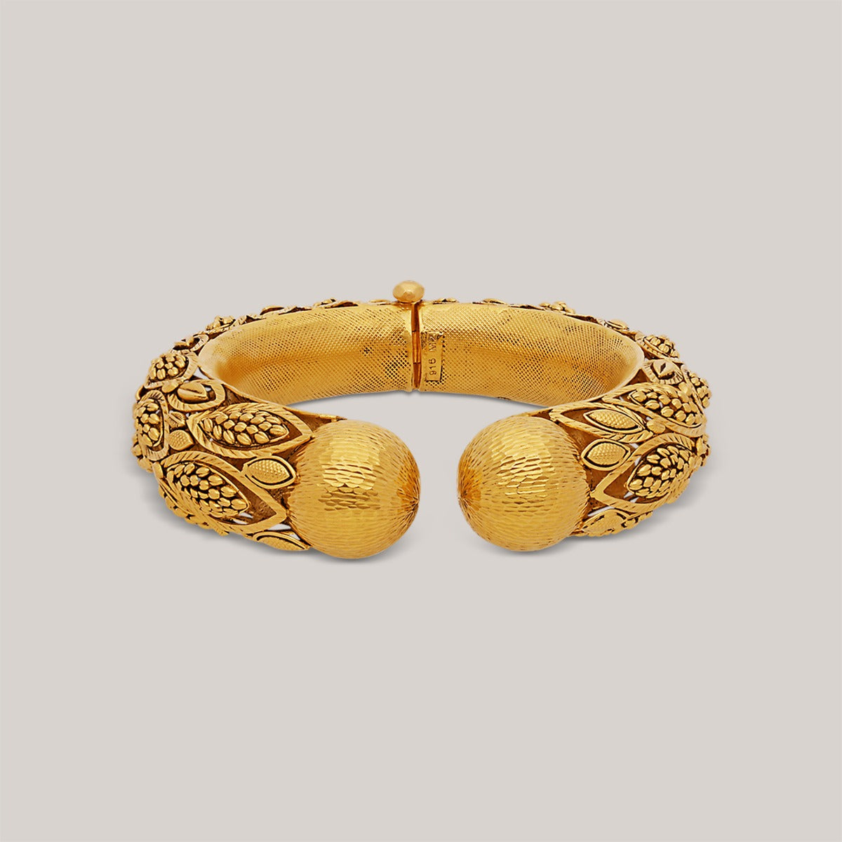 Richana Gold Bangle