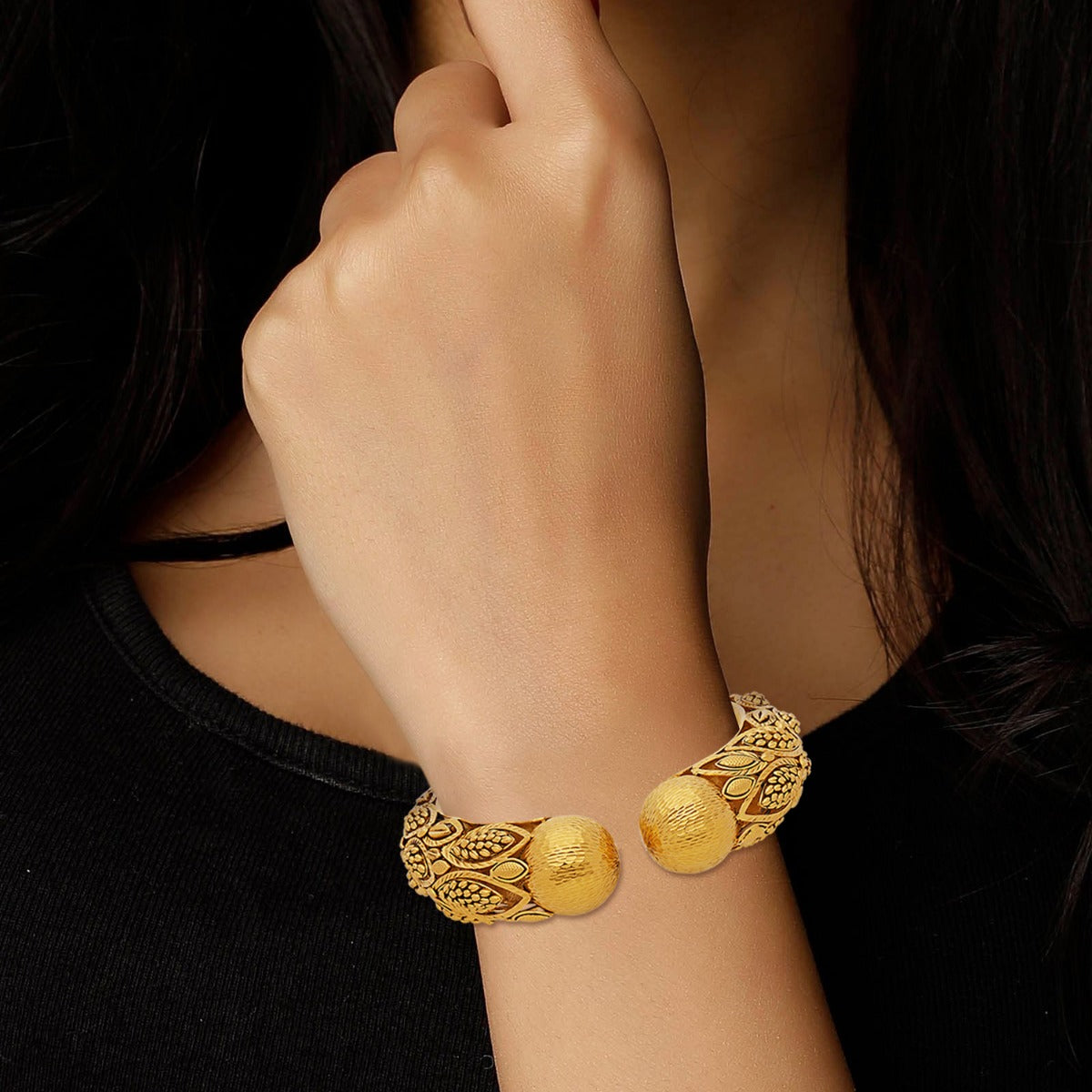 Richana Gold Bangle