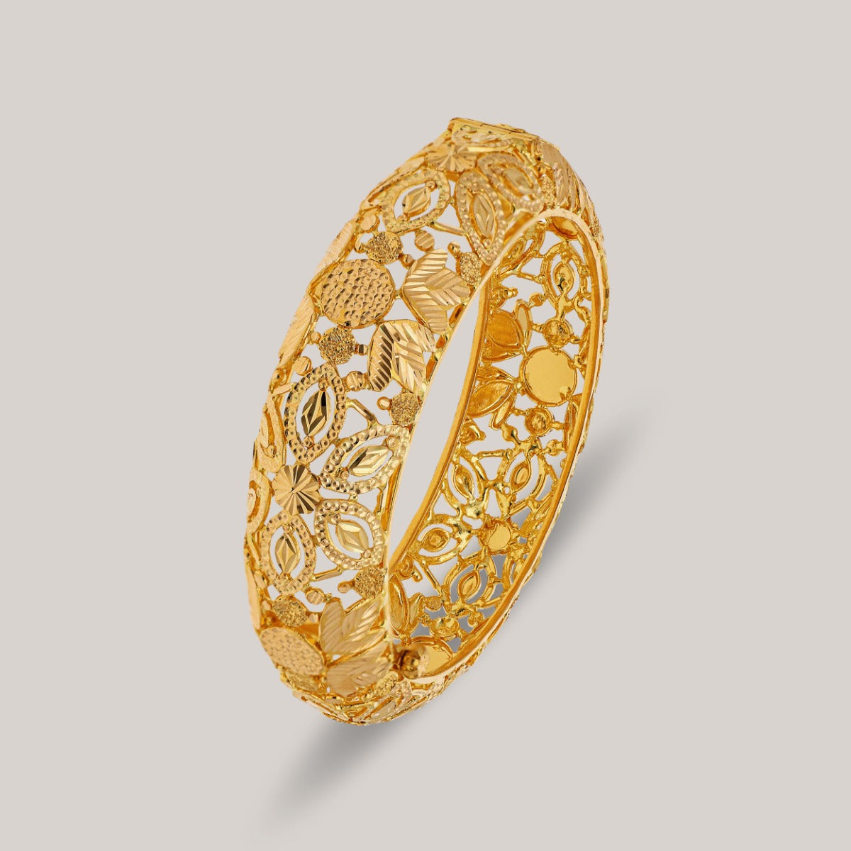 Leaflet Glow Gold Bangle