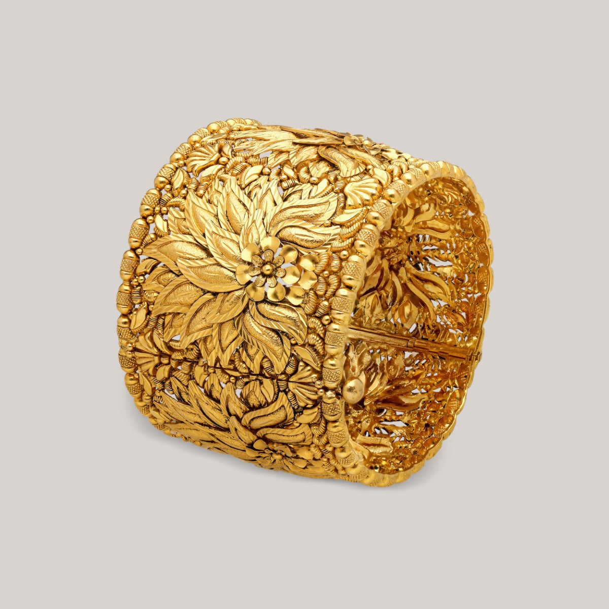 Majestic Petal Gold Bangle