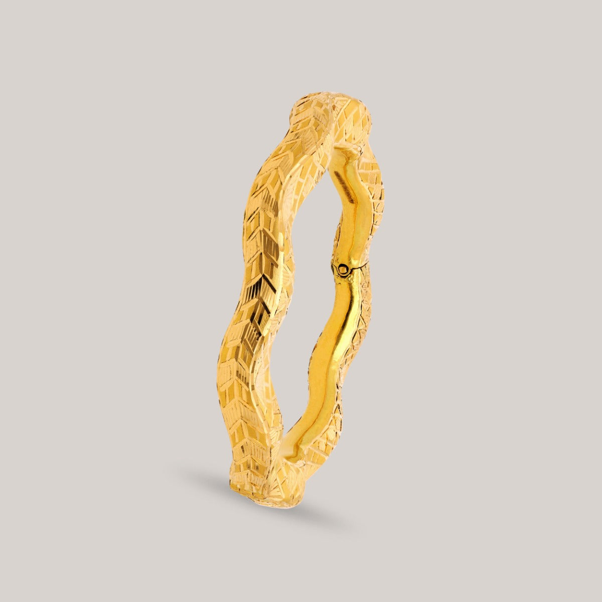 Sunlit Ripple Gold Bangle