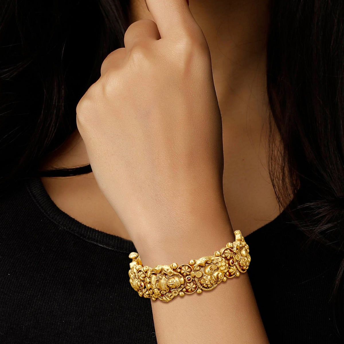 Temple Gold Bangle