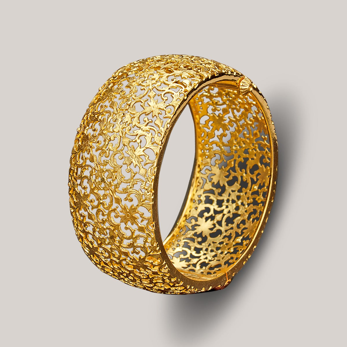 Translucent Carving Gold Bangle