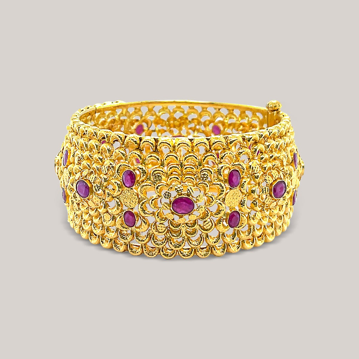 Ruby Petoncle Gold Bangle Set
