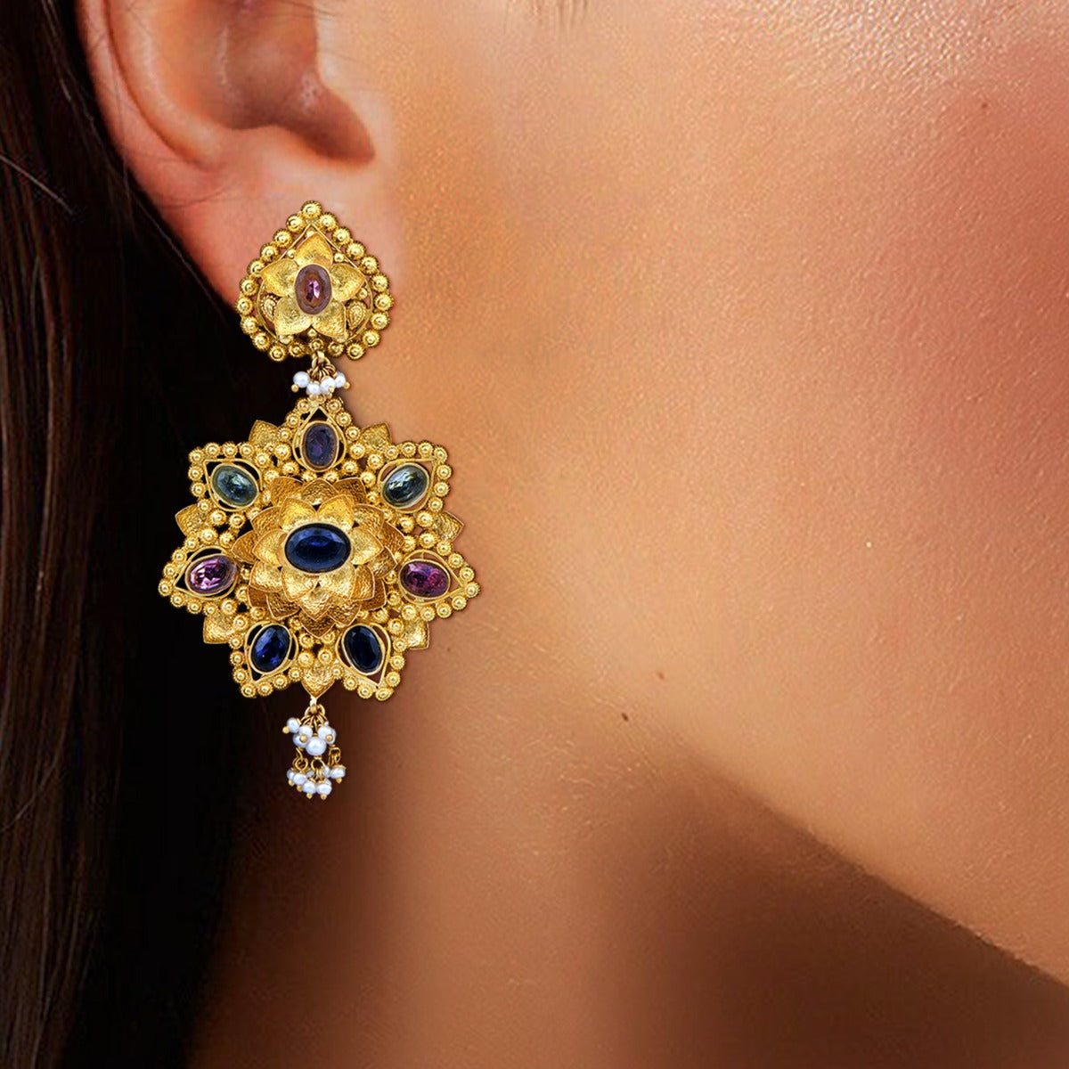 Lily Gold Earrings