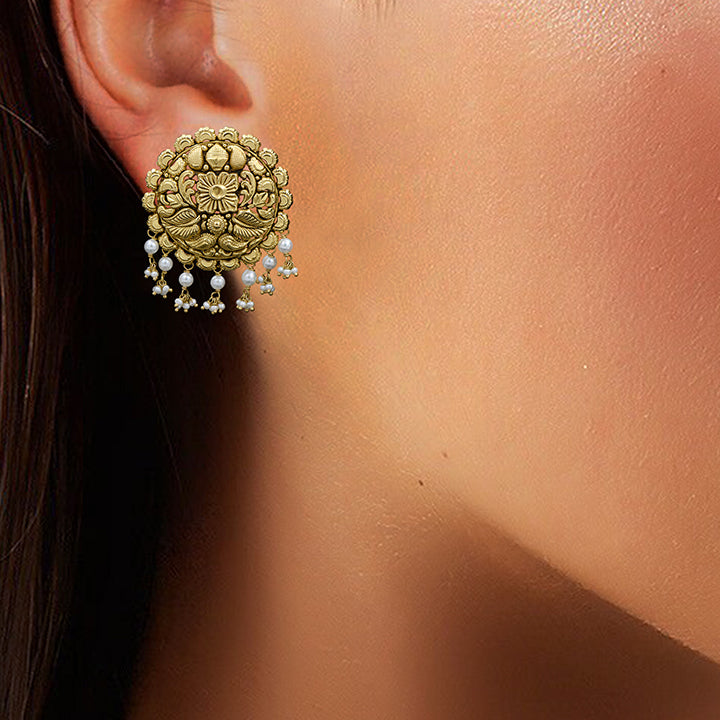 Leafy Motif Round Gold Earrings