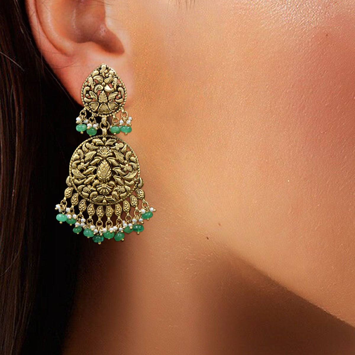 Green Embellished Gold Choker Set