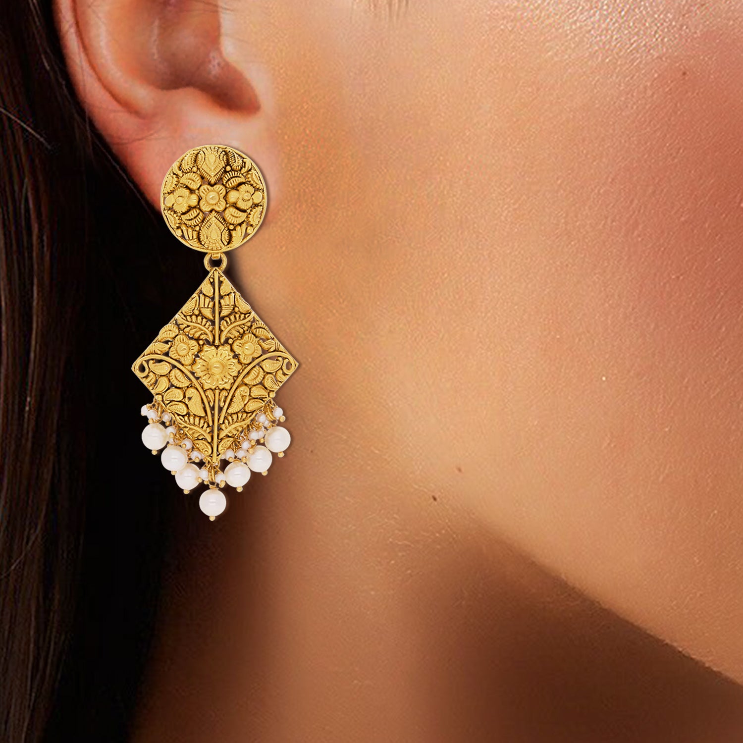 Aarin Gold Earrings