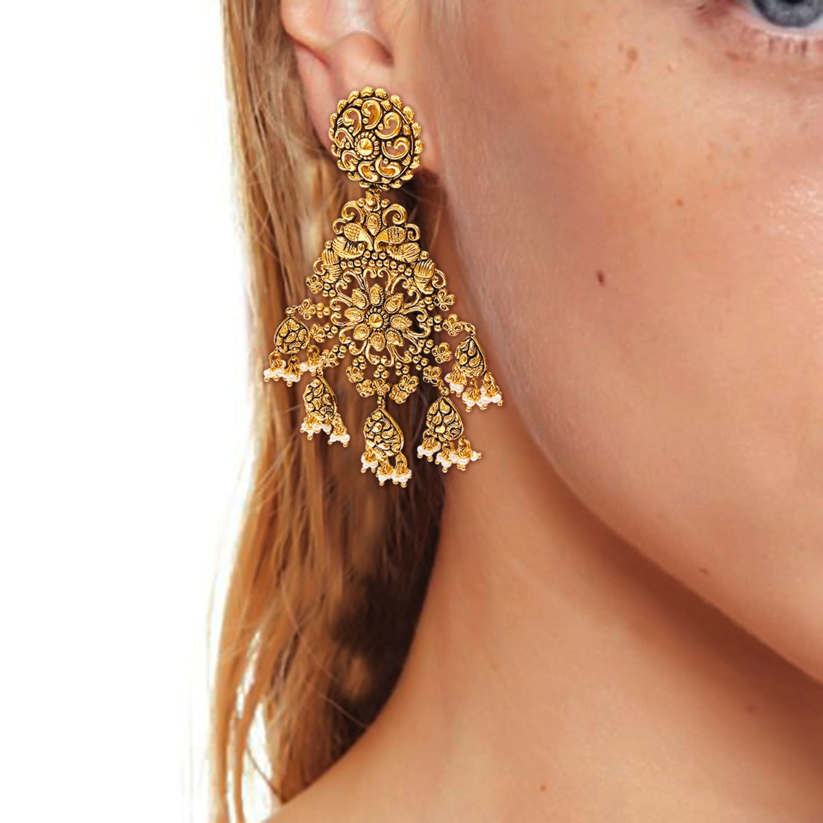 Bushra Pearls Gold Earrings
