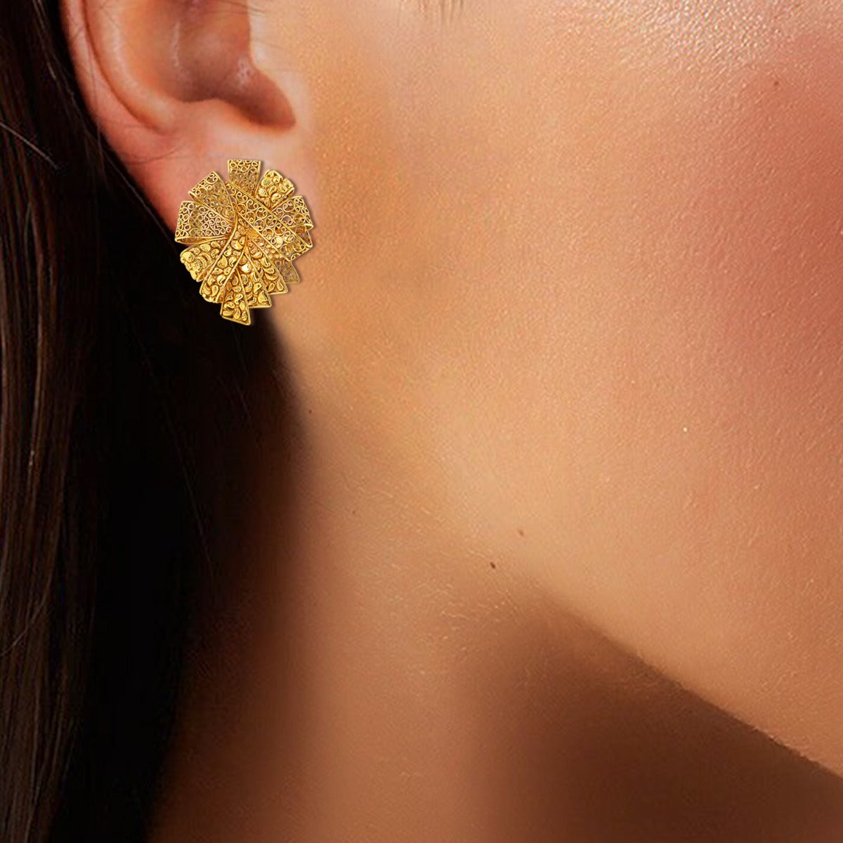 Boucle Stud Gold Earrings