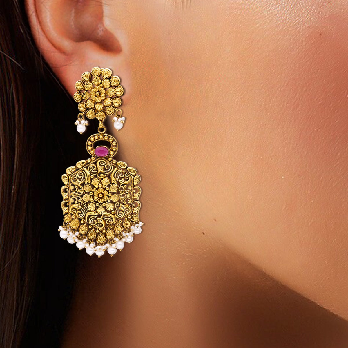 Ubika Gold Earrings