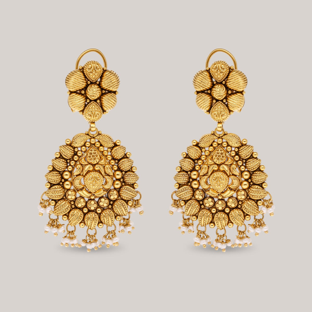 Aarvie Gold Earrings