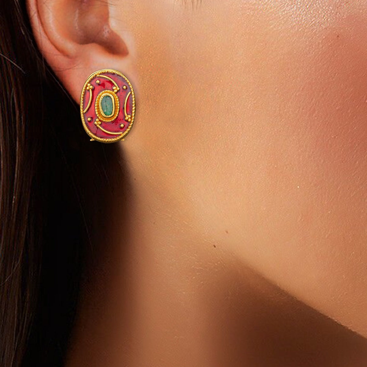 Red Oval Gold Tops