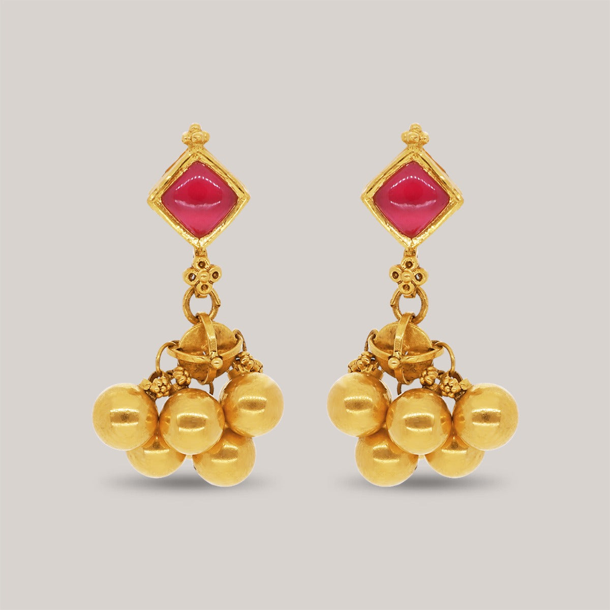 Regalia Gold Necklace Set