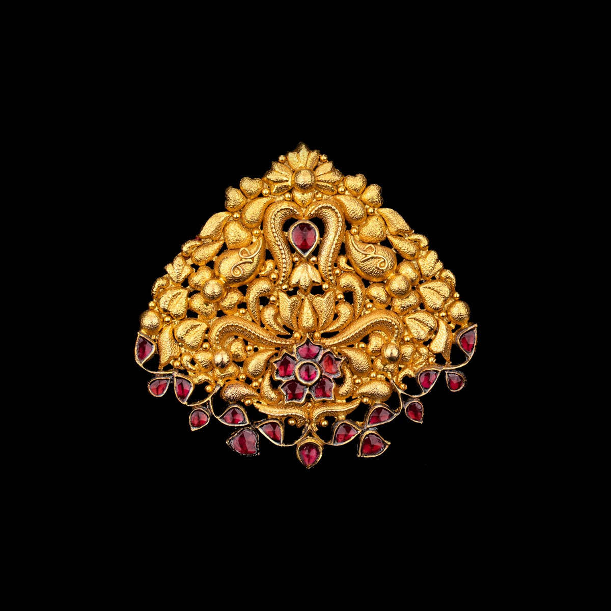 Royal Queen Gold Pendant