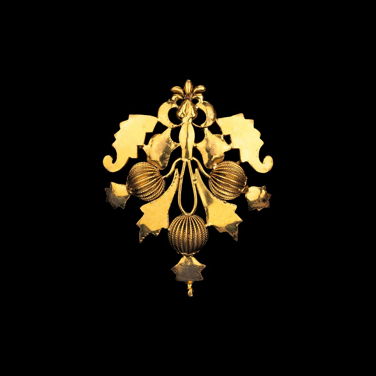 Mod Art Gold Pendant