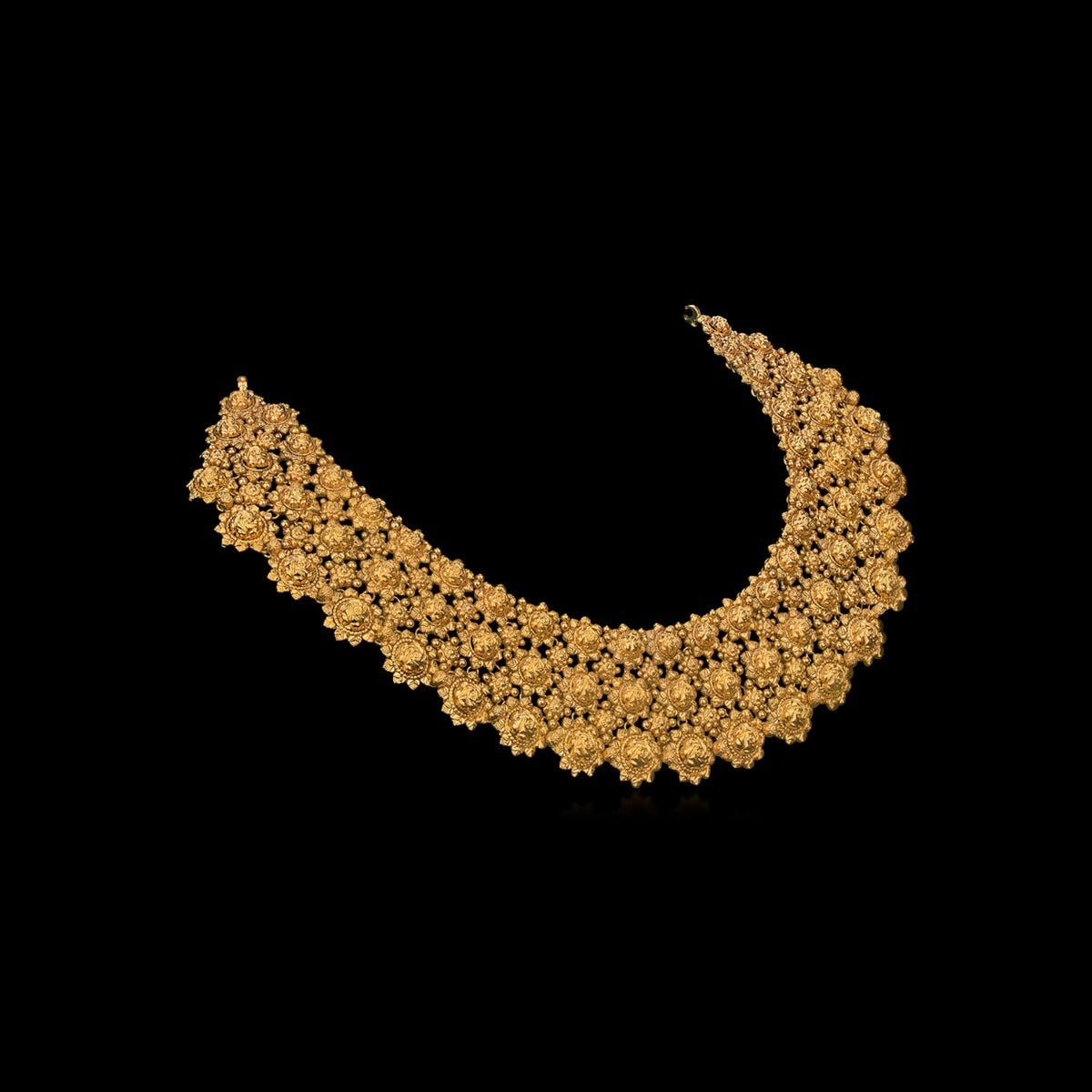Floral Bedding Gold Necklace