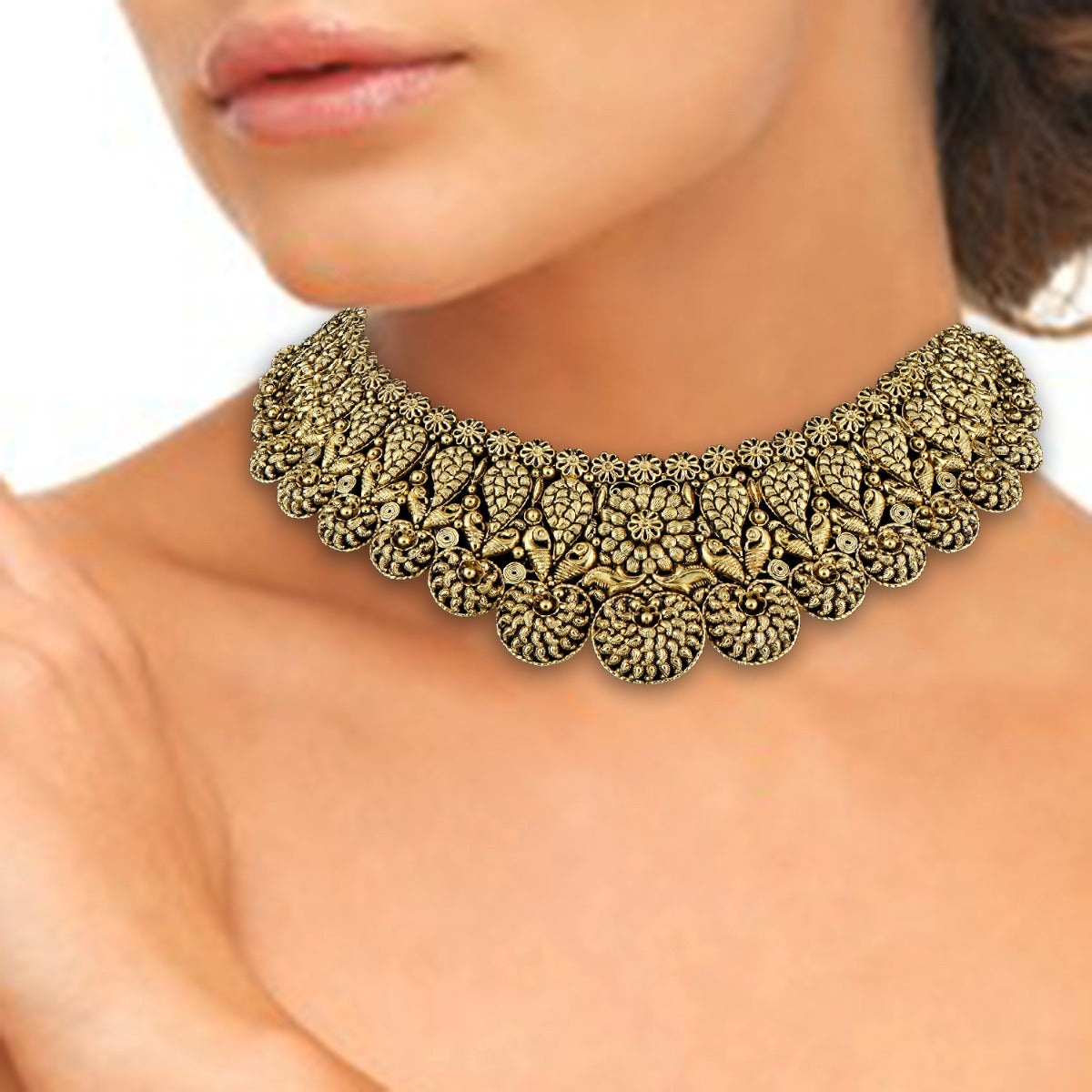 Classic Gold Choker
