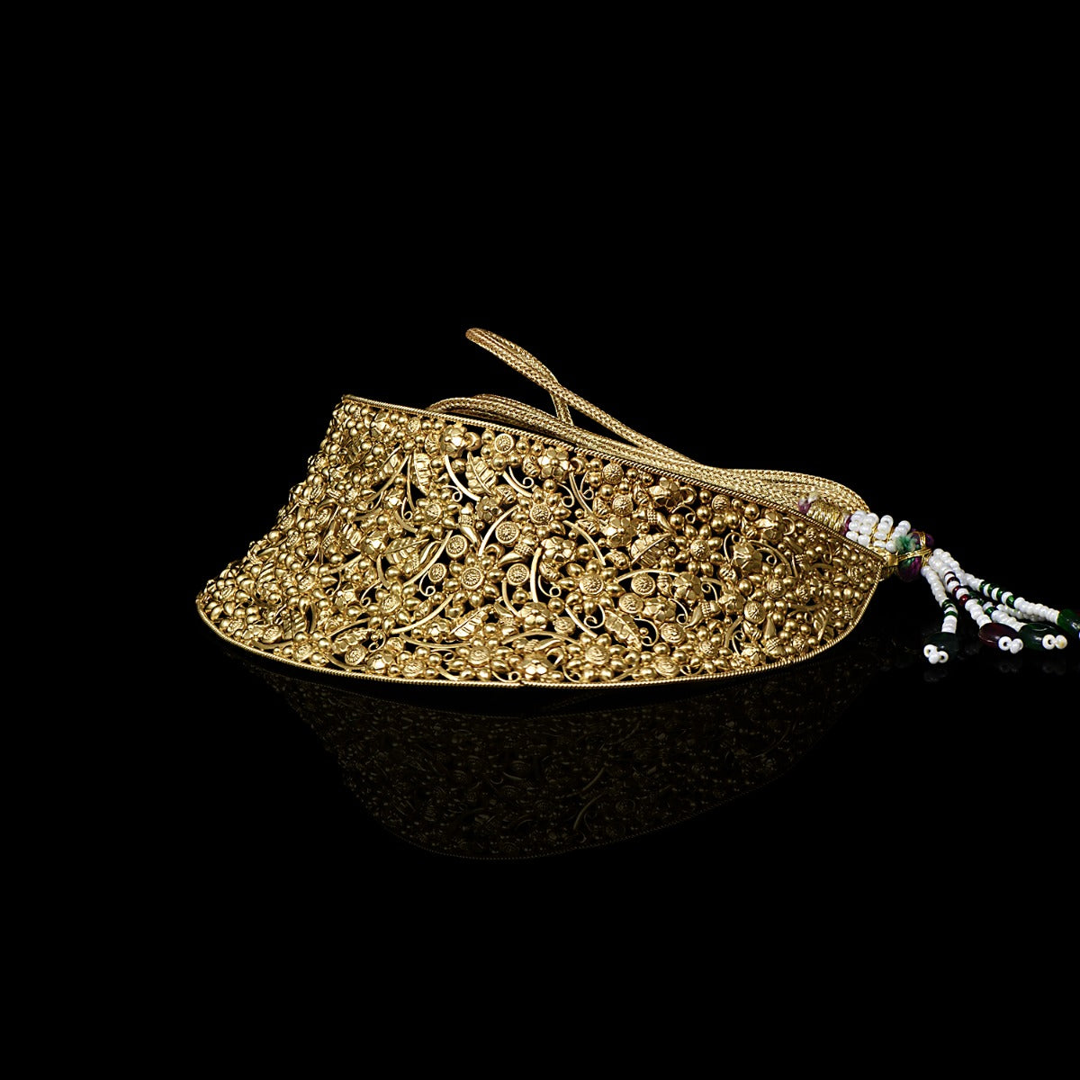 Intricate Banded Gold Choker